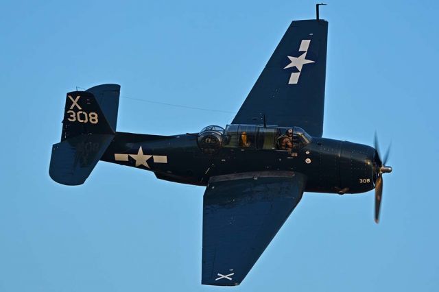 Grumman G-40 Avenger (N7226C) - General Motors TBM-3E Avenger N7226C at Chino, California on April 29, 2016.