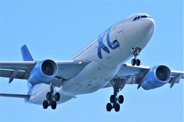 Airbus A330-200 (F-GRSQ)