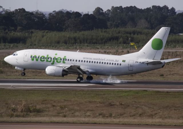 BOEING 737-300 (PR-WJE)