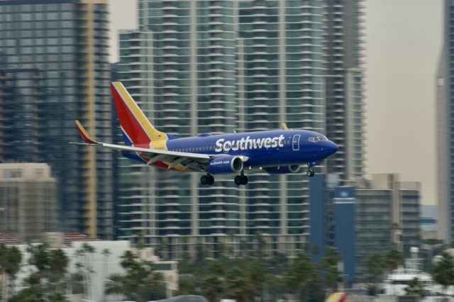 Boeing 737-700 (N736SA) - WN3491 SMF-SAN 12/17/22