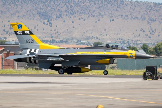 Lockheed F-16 Fighting Falcon (86-0321)