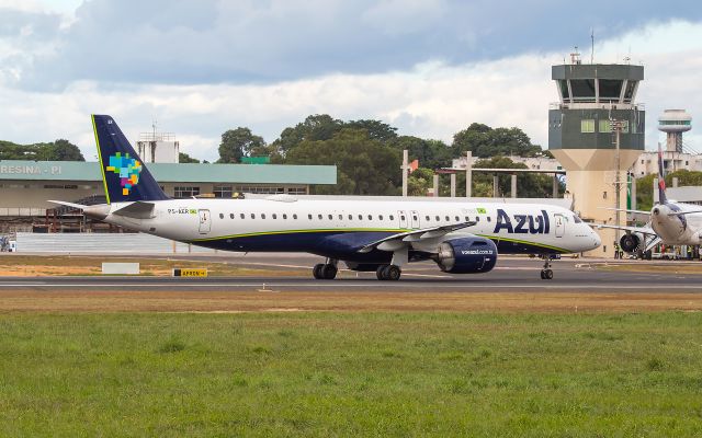 EMBRAER ERJ-190-400 (PS-AER)