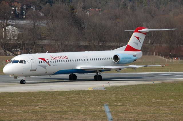 Fokker 100 (OE-LVJ)