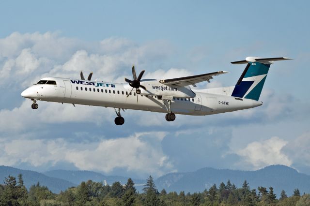 de Havilland Dash 8-400 (C-GTWE)
