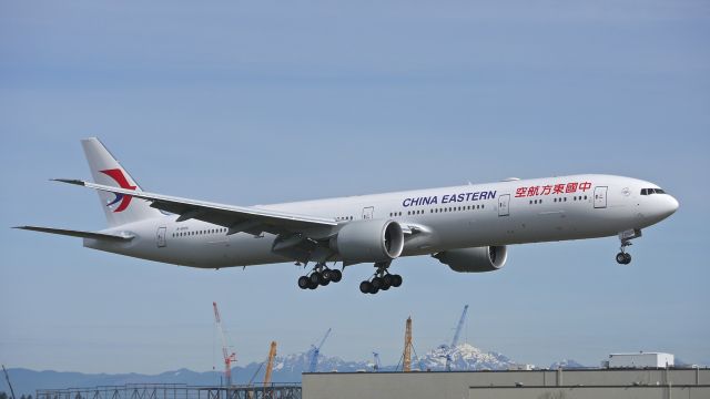 BOEING 777-300 (B-2020) - BOE455 on final to Rwy 16R to complete its B1 flight on 3/6/15. (ln 1285 / cn 43272).