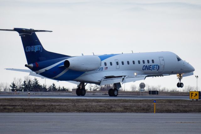 Embraer ERJ-135 (N17513) - OneJet (Defunct)