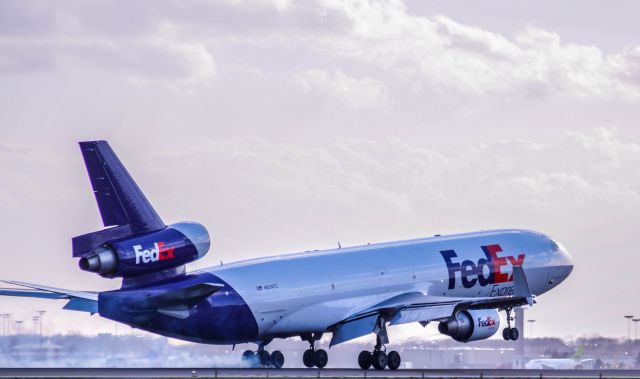 Boeing MD-11 (N624FE)