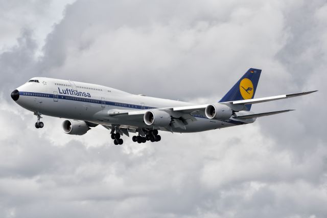 BOEING 747-8 (D-ABYT)