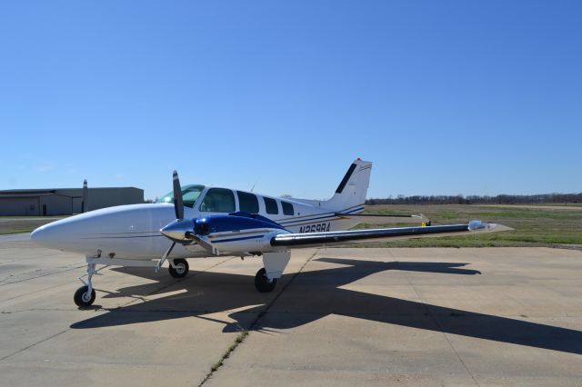 Beechcraft Baron (58) (N269RA)