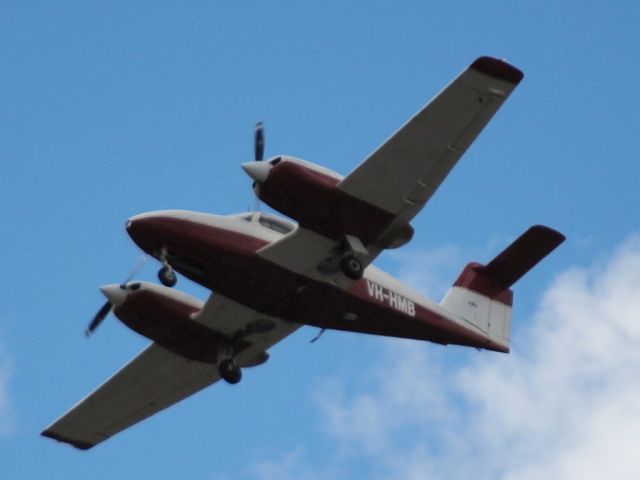 Piper PA-44 Seminole (VH-HMB)