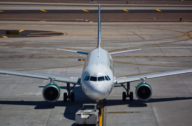 Airbus A320 (N233FR)