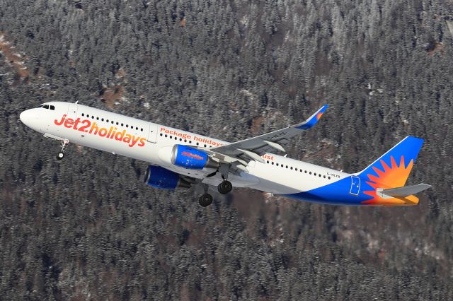 Airbus A321 (G-HLYB)