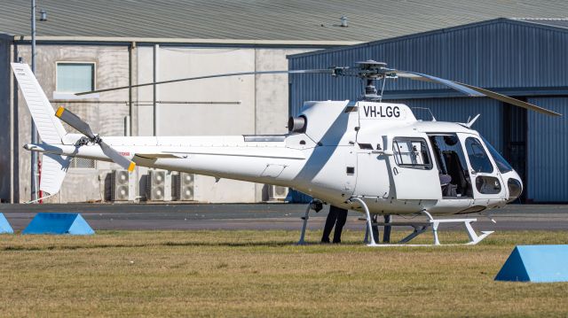 Eurocopter AS-350 AStar (VH-LGG)