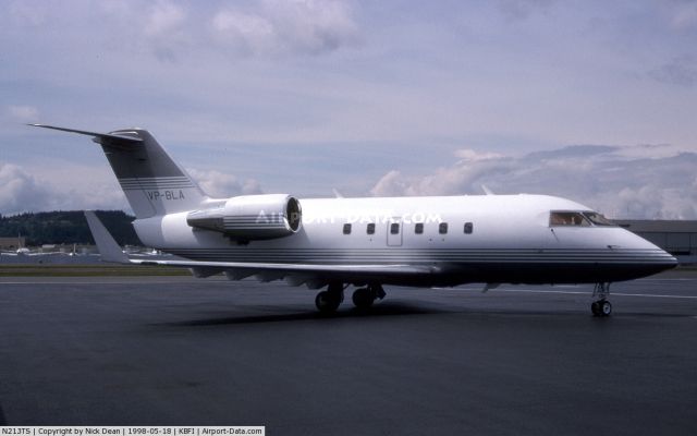 Canadair Challenger (N213TS)