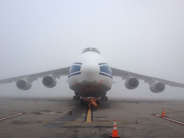 Antonov An-124 Ruslan —