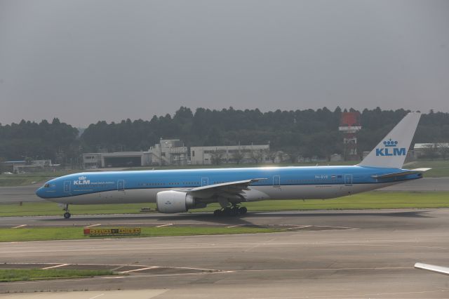 BOEING 777-300 (PH-BVR) - 26 September 2016:NRT-AMS