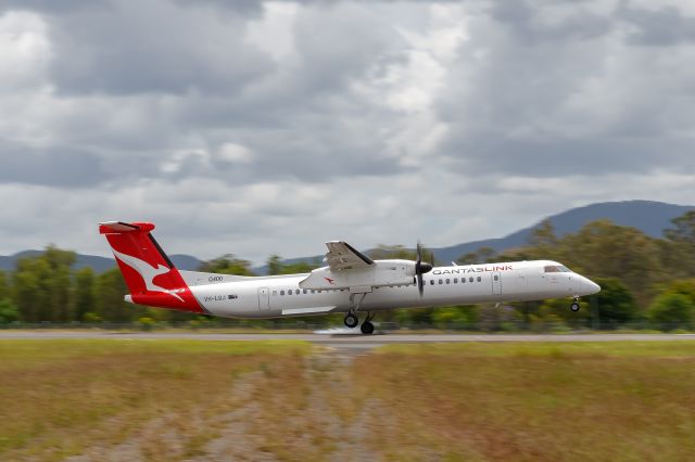 de Havilland Dash 8-400 (VH-LQJ)