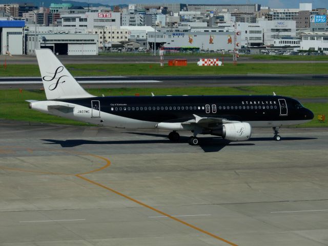 Airbus A320 (JA07MC)