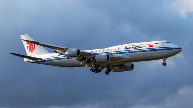 BOEING 747-8 (B-2486)