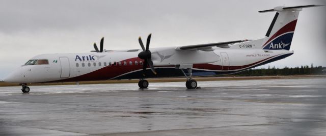 de Havilland Dash 8-400 (C-FSRN) - Callsign DCH5.