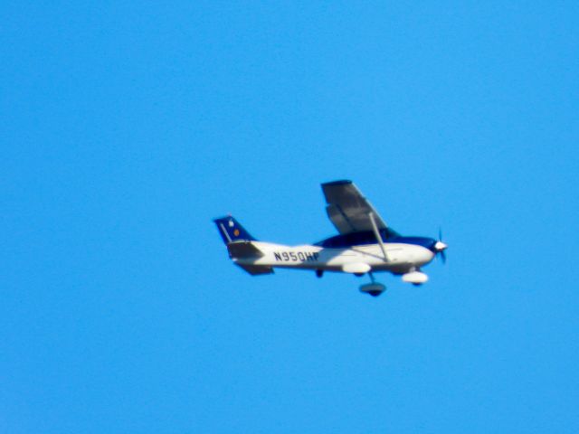 Cessna 206 Stationair (N950HP)