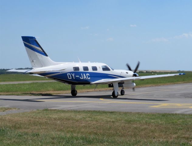 Piper Malibu Meridian (OY-JAC)