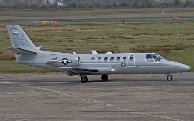 16-5740 — - us marines uc-35c 165740 taxing onto stand at shannon.