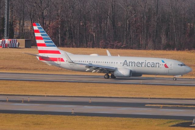 Boeing 737-700 (N963AN)