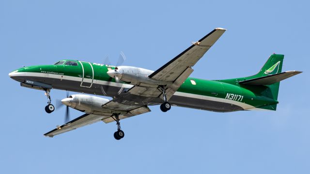 Fairchild Dornier SA-227DC Metro (N31171) - Arriving from DEN, over 3 hours away!