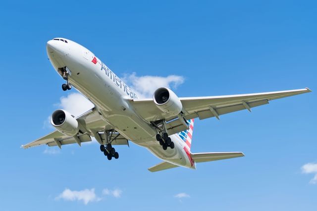 Boeing 777-200 (N770AN)