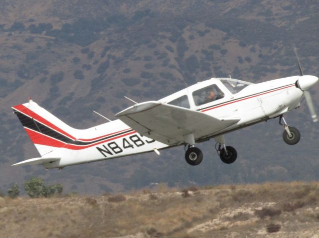 Piper Cherokee (N8483F) - Taking off RWY 8R