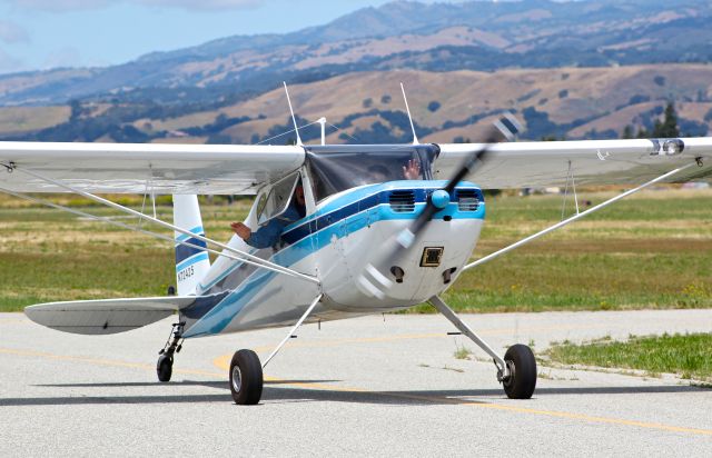 Cessna 120 (N72425) - Cessna 120 taxing out for departure at the San Martin Airport. Thanks for the wave!