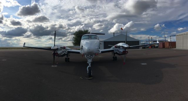 Beechcraft Super King Air 350 (N450CK)