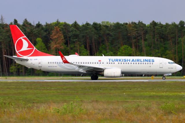 Boeing 737-800 (TC-JHN)