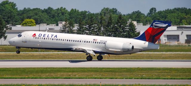 Boeing 717-200 (N954AT) - My ride home from CMH.  7/26/20.