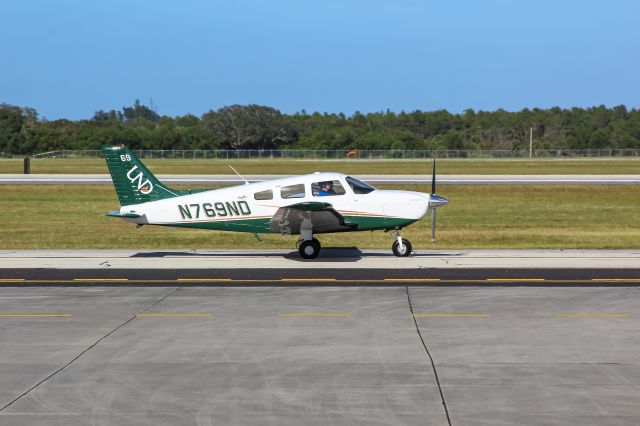 Piper Cherokee (N769ND)