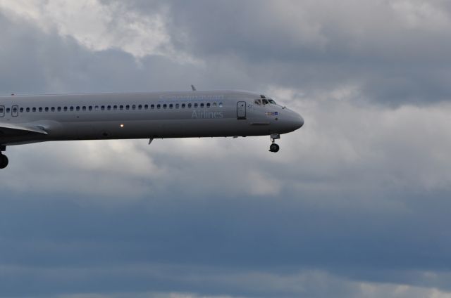 McDonnell Douglas MD-82 (LN-RMR) - Landing on RWY 19L