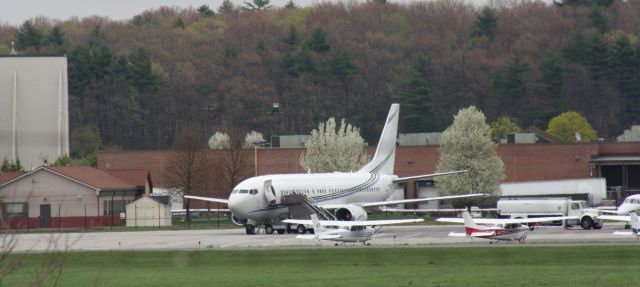 BOEING 737-400 (N802TJ) - Sports charter for Boston Celtics