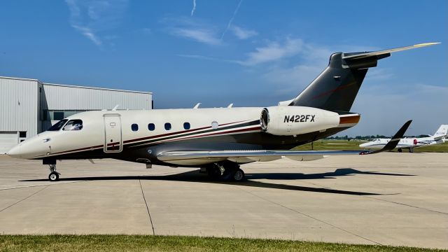 Embraer Legacy 450 (N422FX) - N422FX, operating as LXJ422, sitting outside of the terminal after arriving from Topeka, KS. br /br /This aircraft is a 2018 Embraer Legacy 450, S/N 550-10045, and is owned/operated by Flexjet. 7/2/22. 