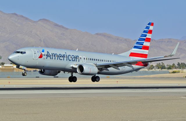 Boeing 737-800 (N991AN) - N991AN American Airlines Boeing 737-823  (cn 30920) - Las Vegas - McCarran International (LAS / KLAS)br /USA - Nevada, February 19, 2014br /Photo: Tomás Del Coro