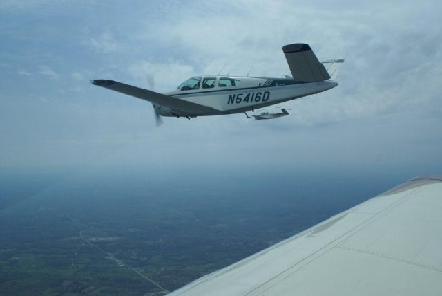 Beechcraft 35 Bonanza (N5416D)