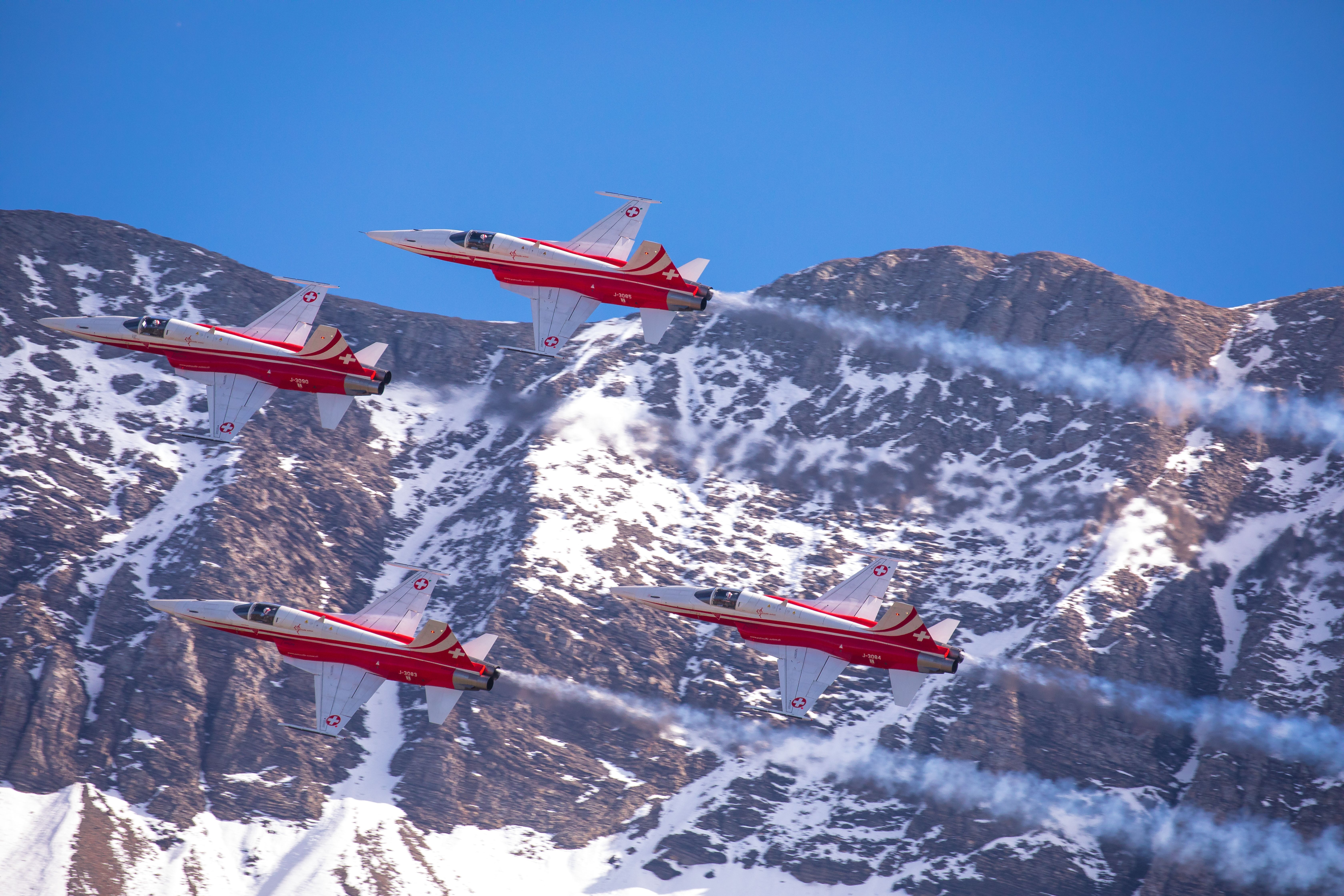 Northrop RF-5 Tigereye (J3090) - Swiss Air Forcebr /Patrouille Suisse (F-5/E, J-3083, J-3084, J3085, J-3090) at Axalp shooting range