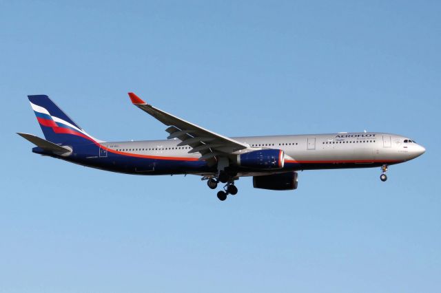Airbus A330-300 (VQ-BEL)