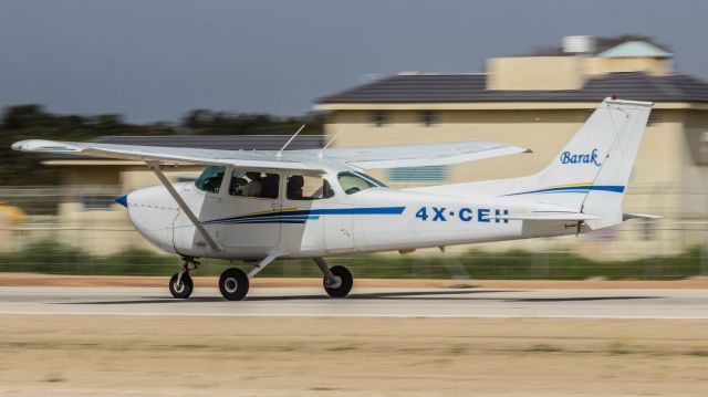 Cessna Skyhawk (4X-CEH)