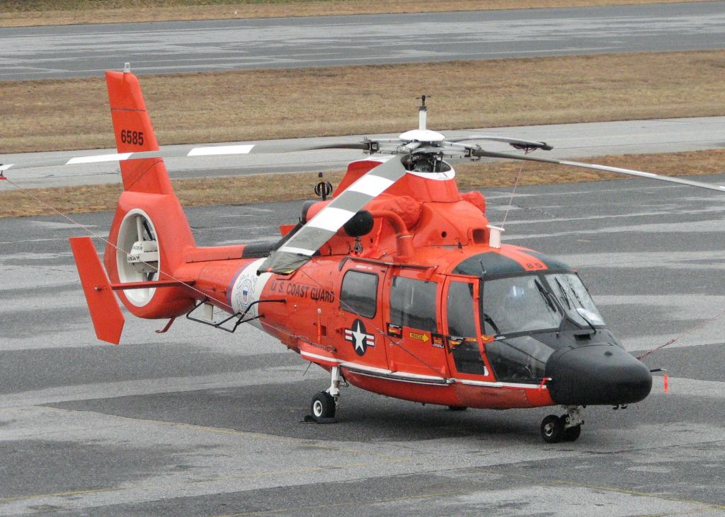 N6585 — - 6585 on a chilly morning at KHKY!