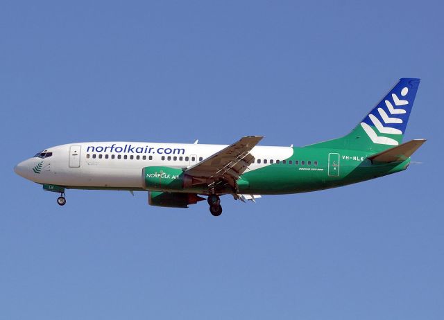 BOEING 737-300 (VH-NLK)