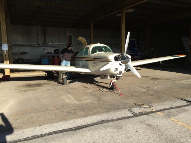 Mooney M-20 (N3532N) - Preflight before a quick VFR flight. 