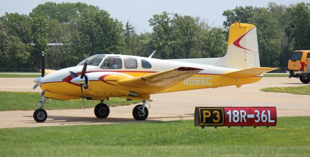 Beechcraft Twin Bonanza (N98SC) - AirVenture 2021