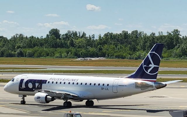 EMBRAER 175 (long wing) (SP-LIL)