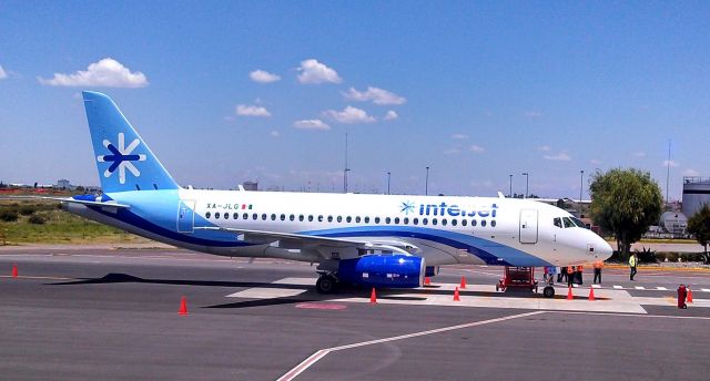 Sukhoi Superjet 100 (XA-JLG) - The first flight in Mexico this team was the day August 31, 2013 in Mexico route ( MMMX ) - Zacatecas ( MMZC ) .